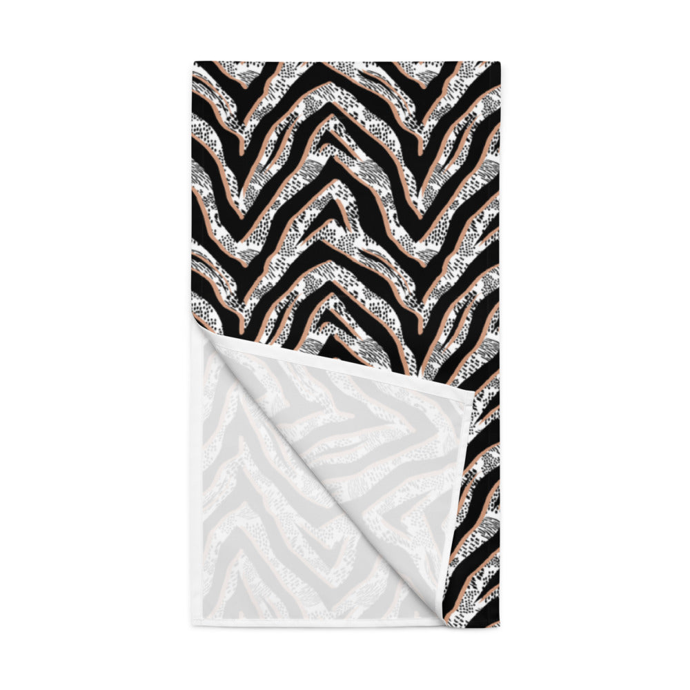 Savannah Stripes Table Runner - Luxe Dining Edition