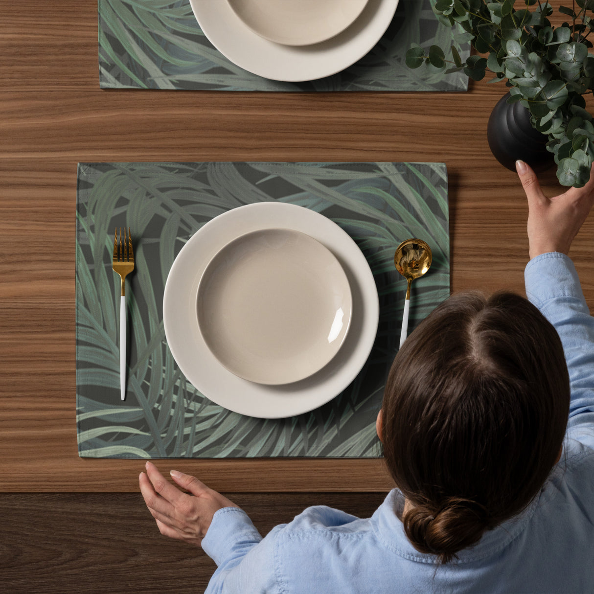 Leafy Luxe Placemat Set – For the Entertainer